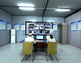 脱霉剂生产线中控室